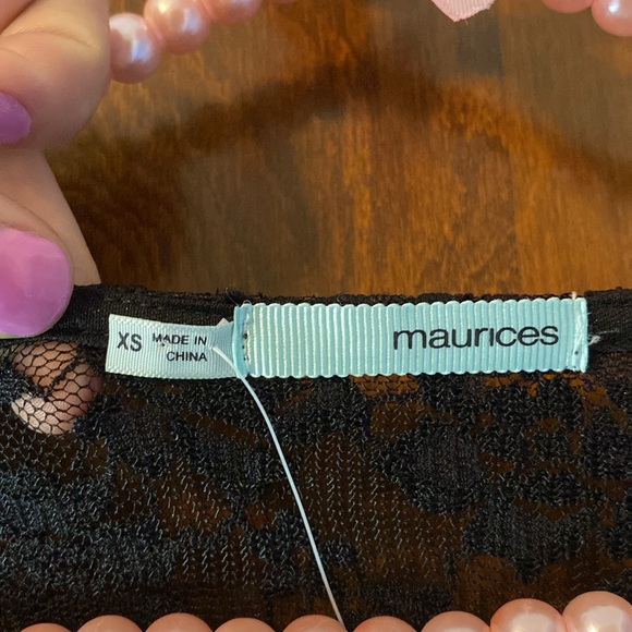 Brand new Maurice’s long lace flare sleeves and cut out in back 😍😍 ‼️FLAW‼️ - Picture 4 of 12